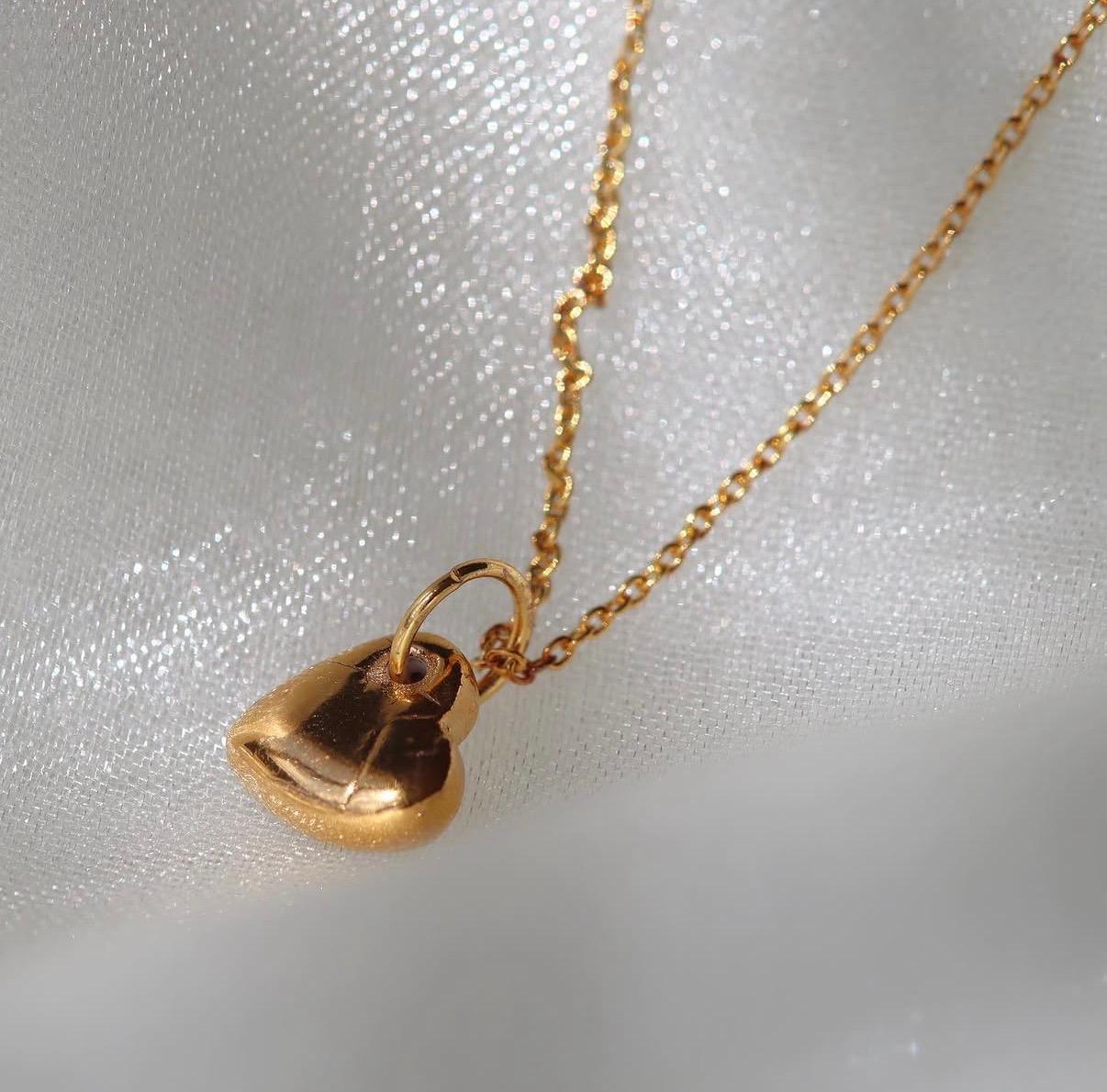 Porcelain jewelry artwork 11